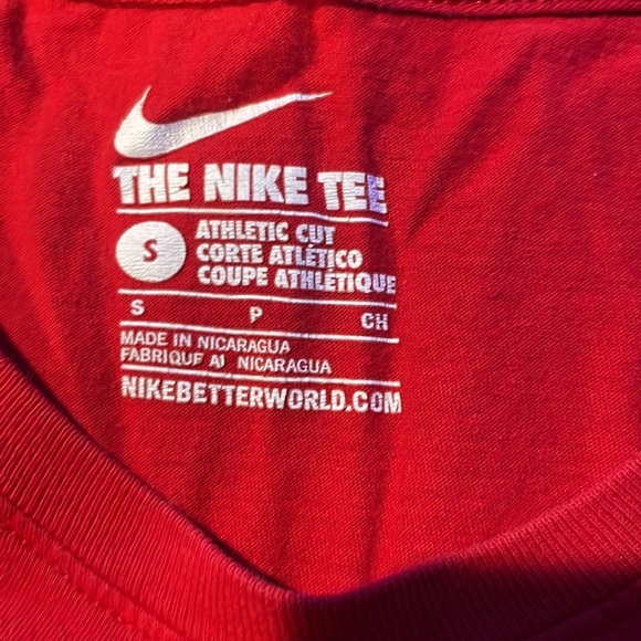 Nike-TShirt- adult Small. - Picture 2 of 3